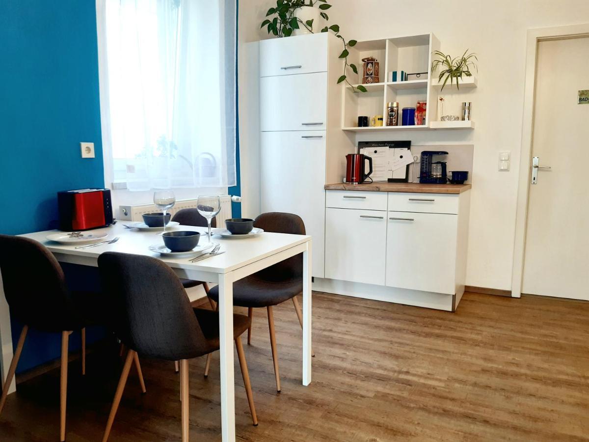 Grosse Altbauwohnung Auf Dem Land Kallham エクステリア 写真
