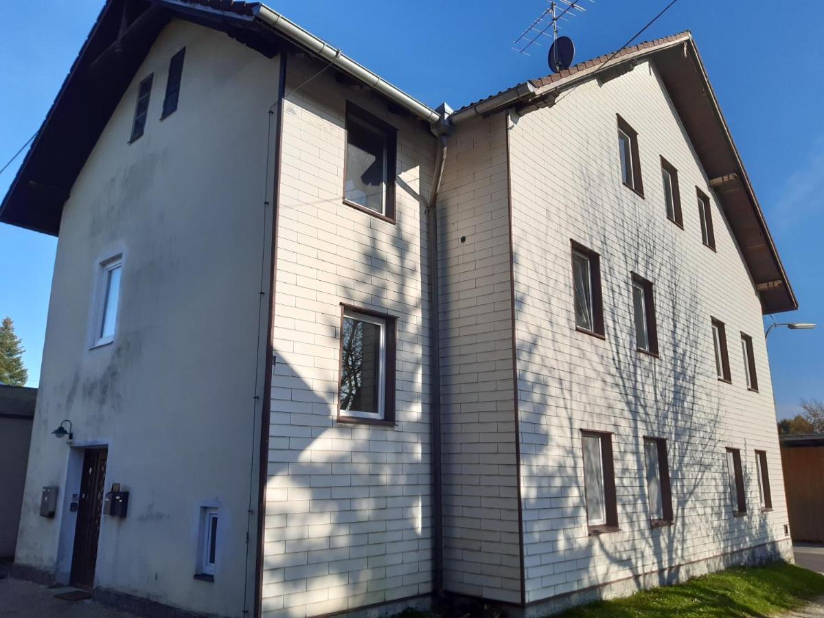 Grosse Altbauwohnung Auf Dem Land Kallham エクステリア 写真