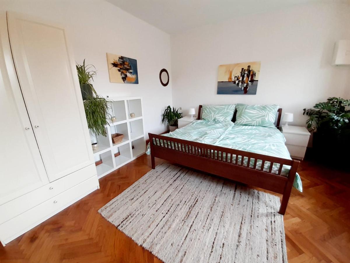Grosse Altbauwohnung Auf Dem Land Kallham エクステリア 写真